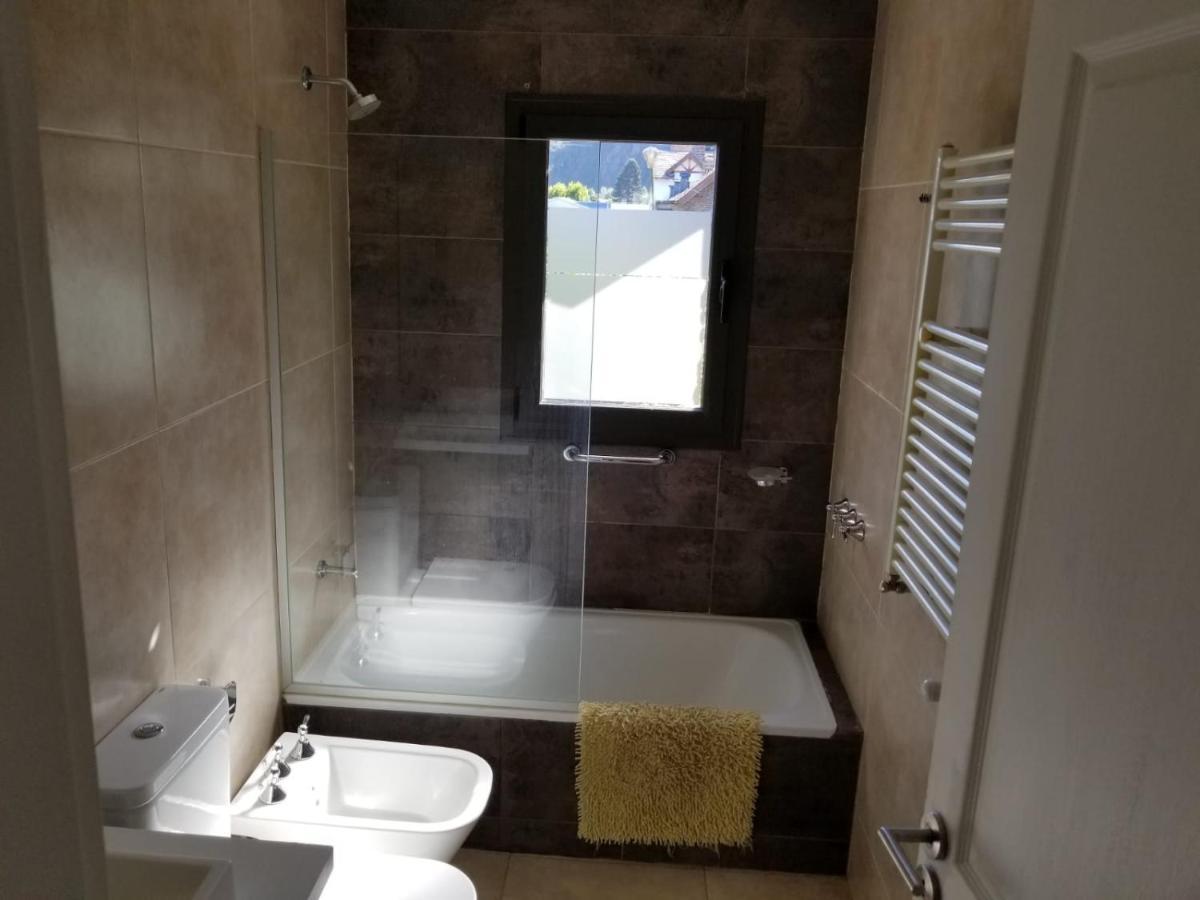 Hermoso Departamento 2 Ambientes Con Balcon! Drury San Martin de los Andes Bagian luar foto